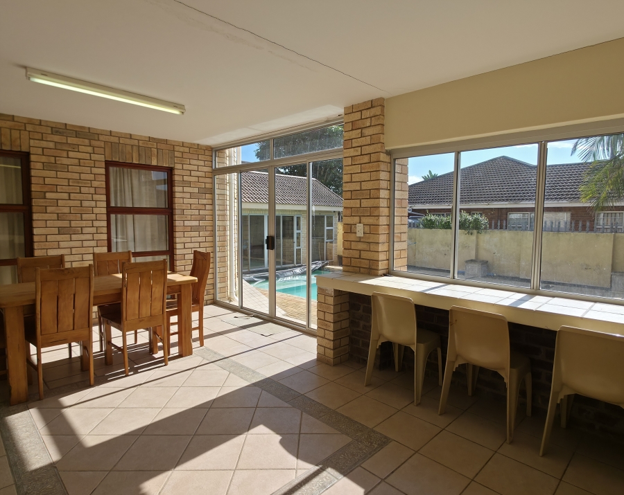 9 Bedroom Property for Sale in Noorsekloof Eastern Cape